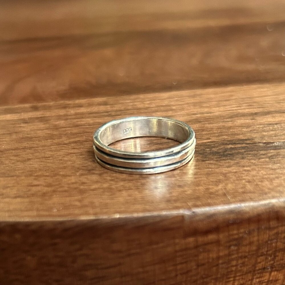 New STERLING SILVER 925 Stripe Band Size 8